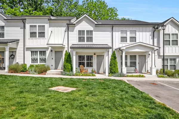 646 Hadley Village Blvd,  Old Hickory,  TN 37138