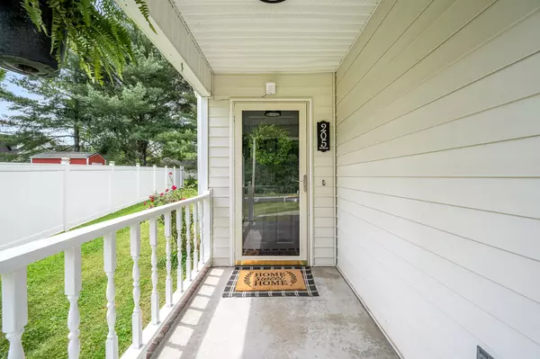 Tullahoma, TN 37388,205 Blue Lake Dr