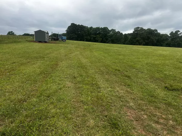 Huntland, TN 37345,0 Robinson Creek Rd