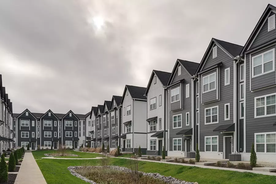 700 N Dupont Ave #216, Madison, TN 37115