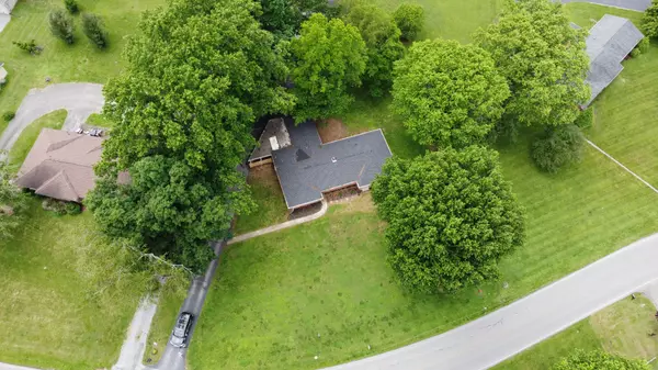 Lafayette, TN 37083,1305 Ellington Dr