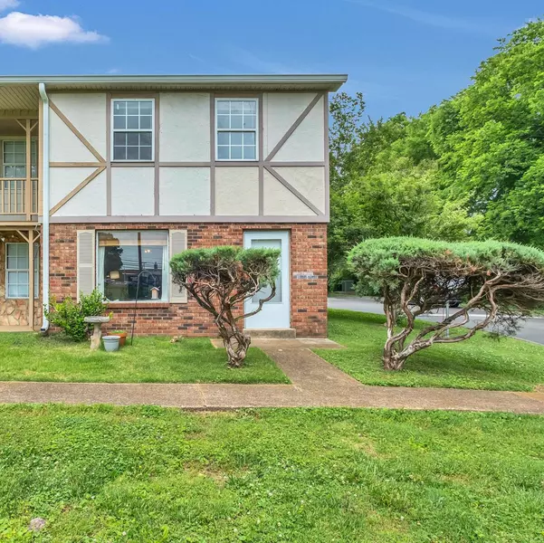 1301 Neelys Bend Rd #A10, Madison, TN 37115