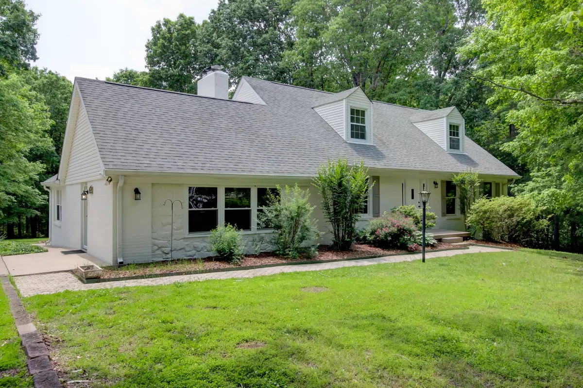 Clarksville, TN 37040,339 Thompson Ln