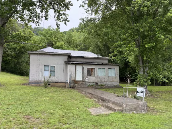 Red Boiling Springs, TN 37150,6908 Jennings Creek Rd