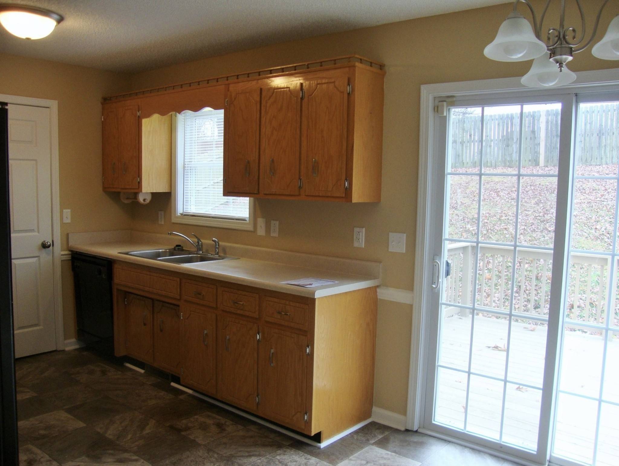 Clarksville, TN 37042,994 Roedeer Dr
