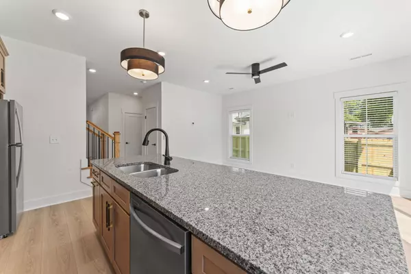 Winchester, TN 37398,213 S Porter St #213