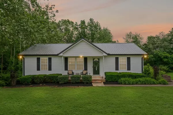 Charlotte, TN 37036,105 Cedarview Dr