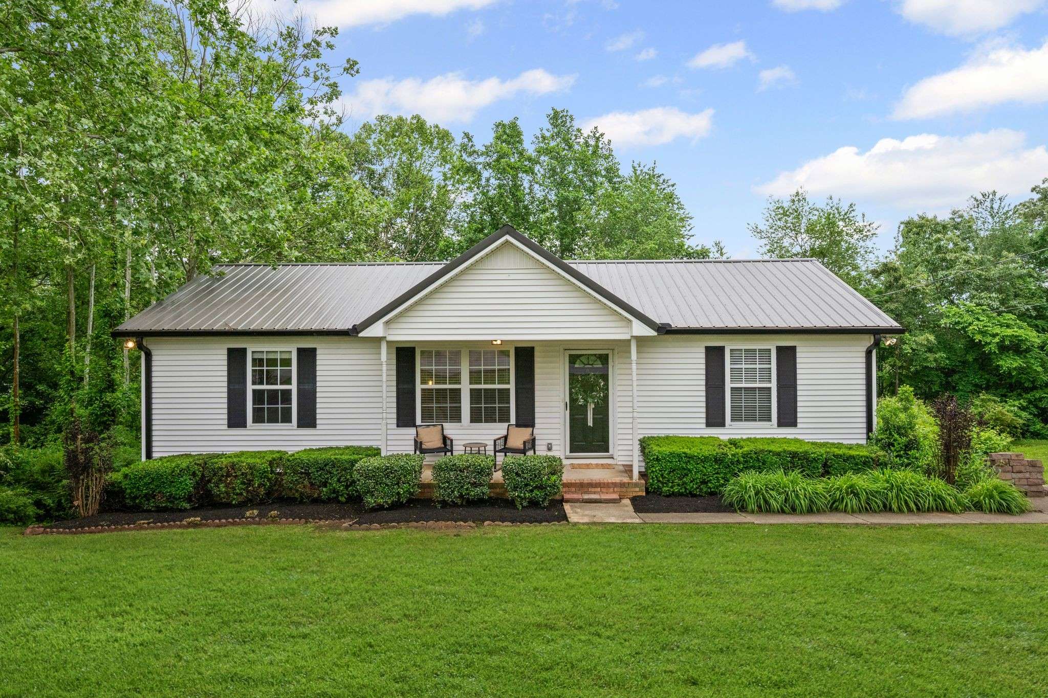Charlotte, TN 37036,105 Cedarview Dr