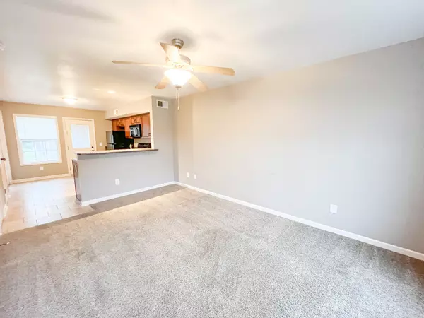 Clarksville, TN 37042,1221 Ash Ridge Dr #C
