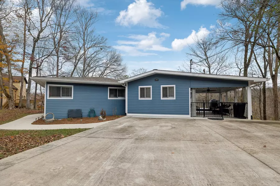 290 Spring Cir, Smithville, TN 37166