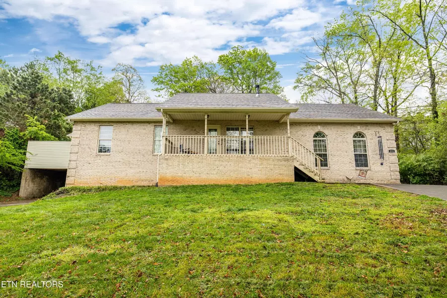 212 S 4Th St, Maryville, TN 37804