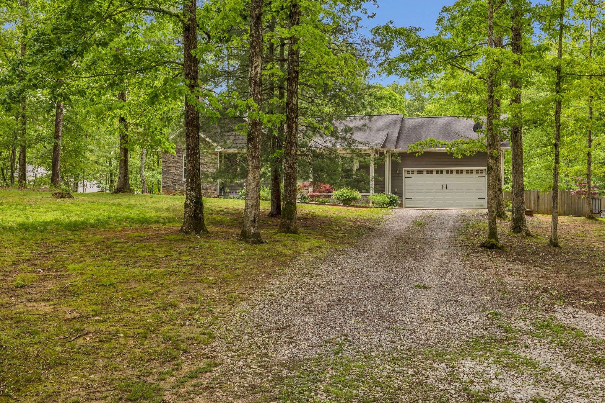 Sewanee, TN 37375,27 Lightning Bug Lane