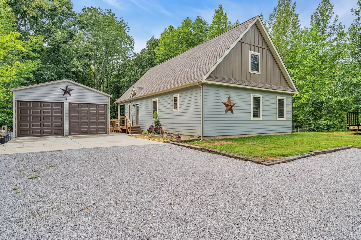 Winchester, TN 37398,467 Wildwood Trace