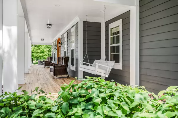 Thompsons Station, TN 37179,5594 Carters Creek Pike