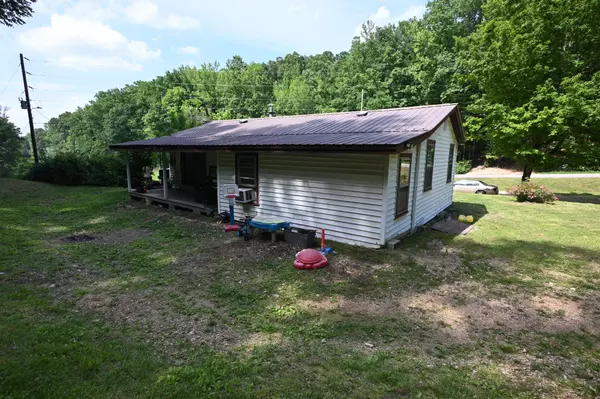 Linden, TN 37096,9097 Denton Rd