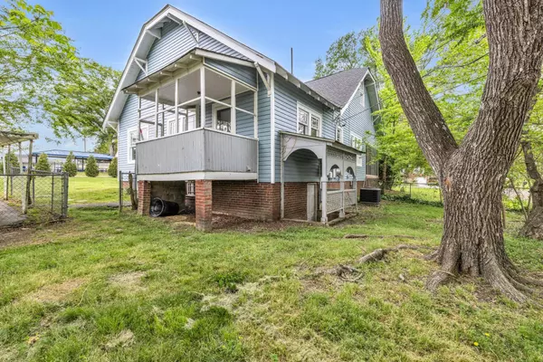 Chattanooga, TN 37411,214 Thornton Avenue