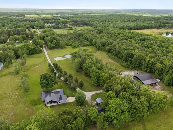 Hohenwald, TN 38462,285 Henderson Rd