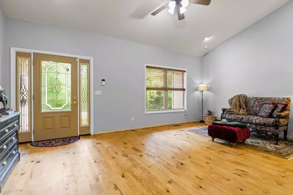 Buchanan, TN 38222,306 Riverwood Dr