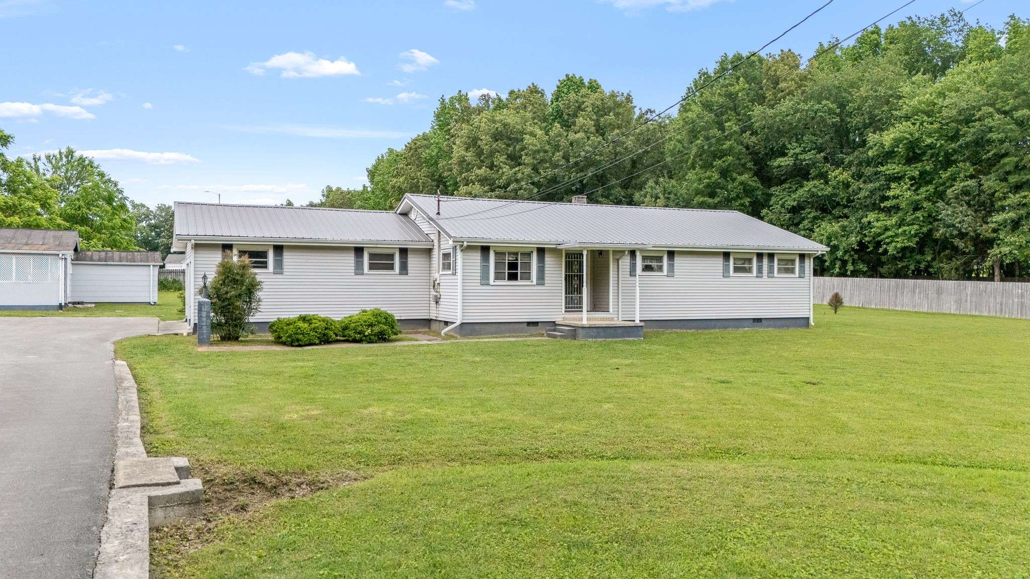 Tullahoma, TN 37388,715 MARBURY ROAD