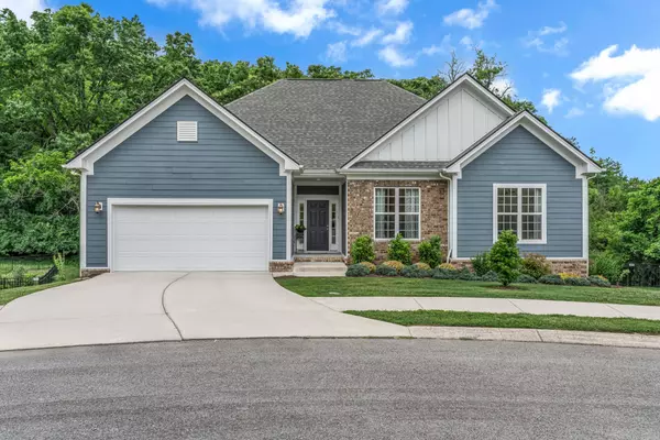 817 Tanager Pl, Lebanon, TN 37087
