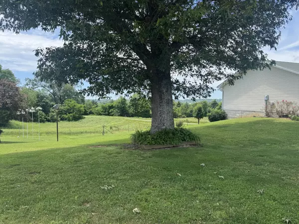 Moss, TN 38575,325 Lafayette Ct