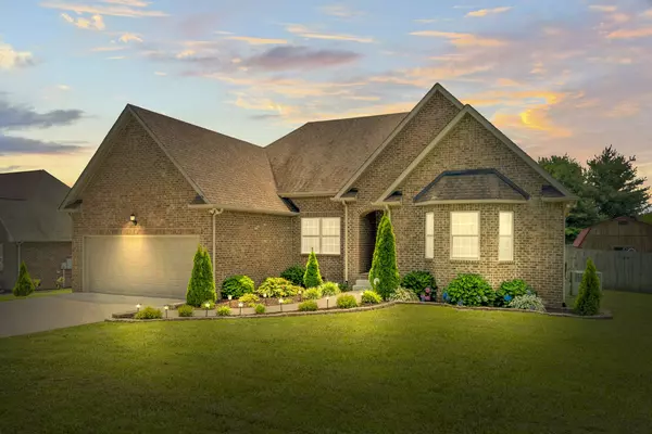 Portland, TN 37148,731B N Russell St