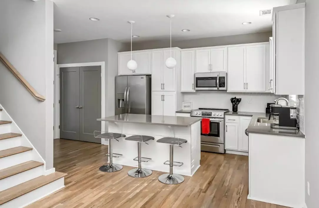 Nashville, TN 37208,2120 Herman St #7