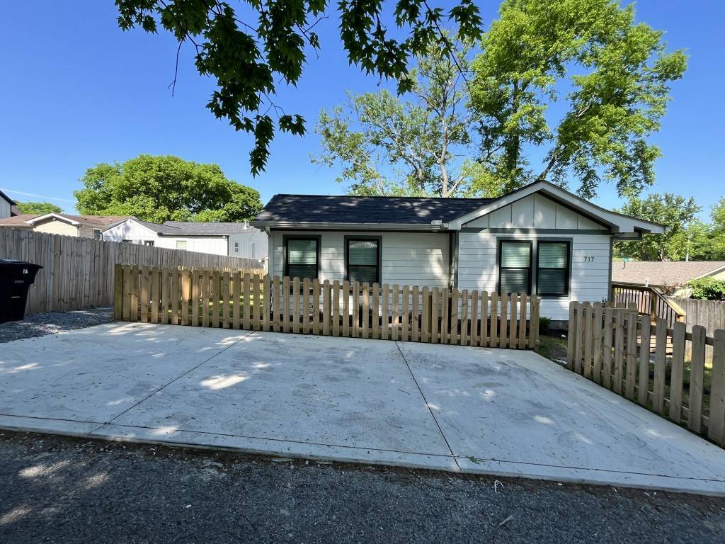 717 N 9th St #B, Nashville, TN 37206