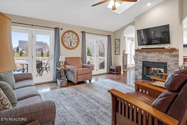 Loudon, TN 37774,104 Chaloni Lane