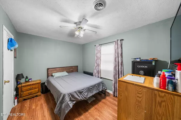 Jefferson City, TN 37760,14021404 Hicks Rd
