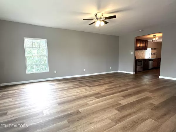Rockwood, TN 37854,921 N Chamberlain Ave