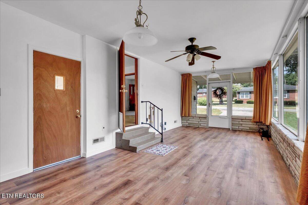 Loudon, TN 37774,705 Rio Vista Drive