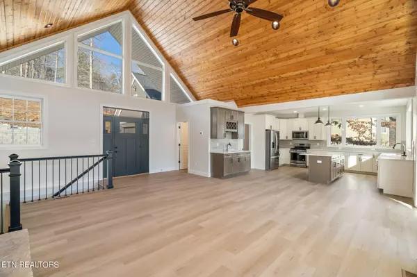 Jacksboro, TN 37757,1394 Lakeside Drive