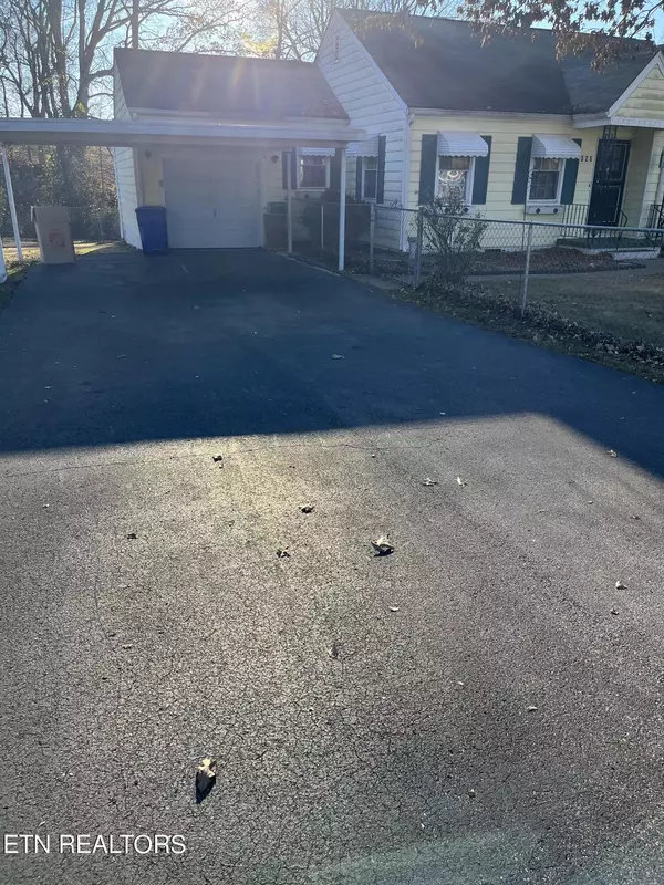 Clinton, TN 37716,325 Kentucky Ave