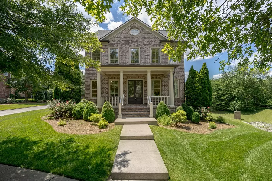 1012 Berkley Dr, Brentwood, TN 37027