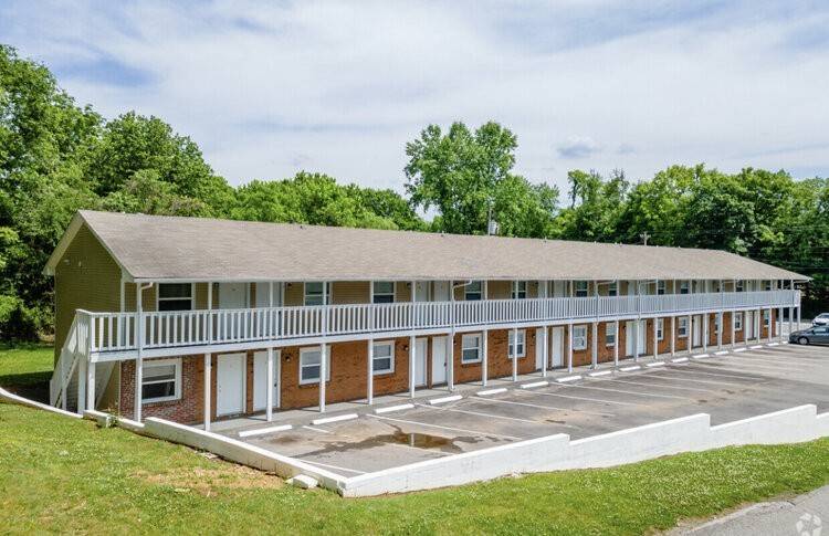 405 Beech St #12, Clarksville, TN 37042