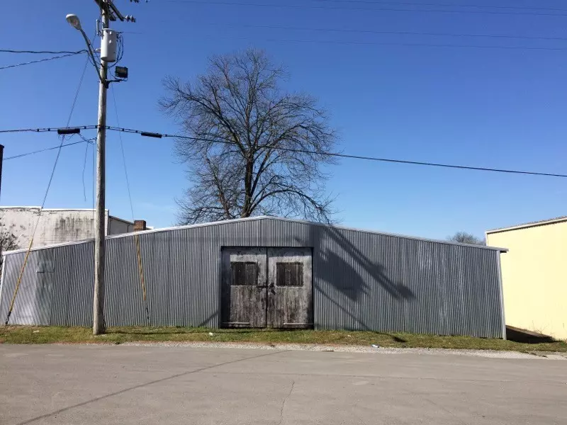 Decherd, TN 37324,105 2nd Ave #N