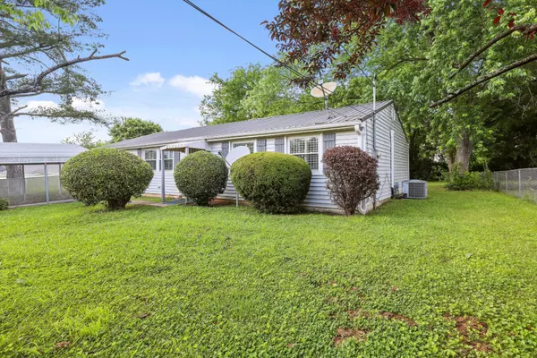 Cleveland, TN 37311,662 SE Howard Circle