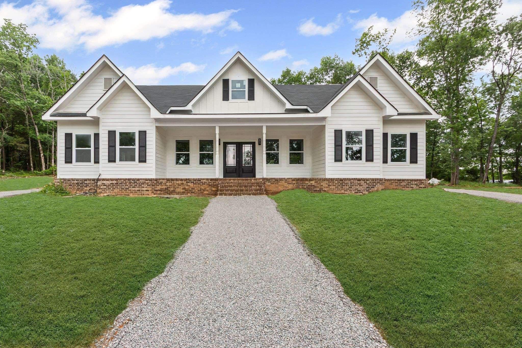 1928 Carpenter Bridge Rd, Columbia, TN 38401