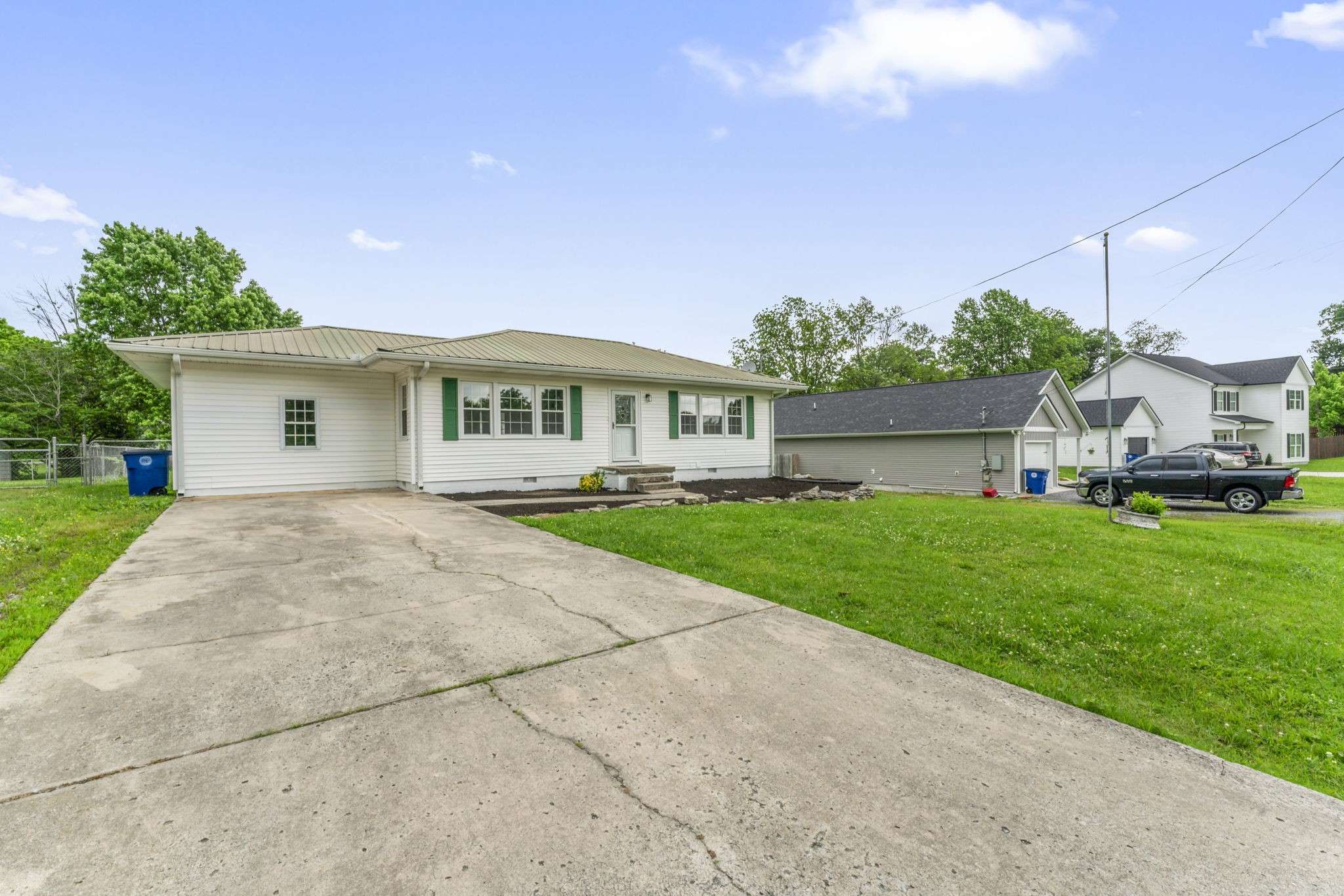 Shelbyville, TN 37160,321 Rolling Rd