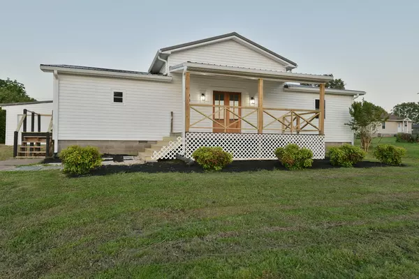116 Clearwater St, Martin, TN 38237