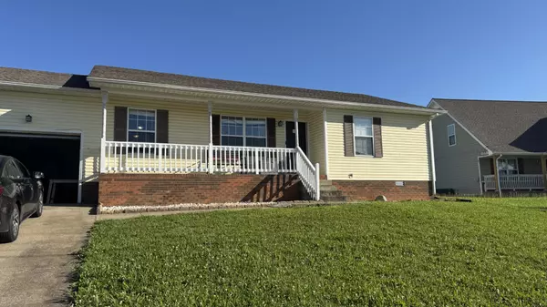 312 Pappy Dr, Oak Grove, KY 42262