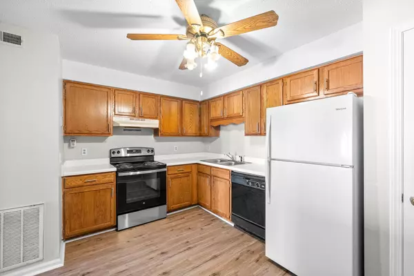 Clarksville, TN 37043,283 Dunbar Cave Road #D