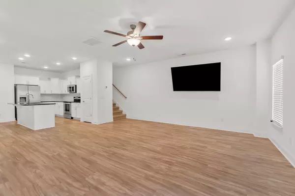 Murfreesboro, TN 37130,923 SE Broad St #A4