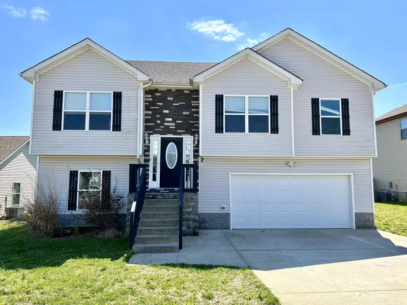 1284 Freedom Dr, Clarksville, TN 37042