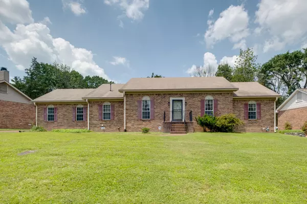 3832 Hillshire Dr,  Antioch,  TN 37013