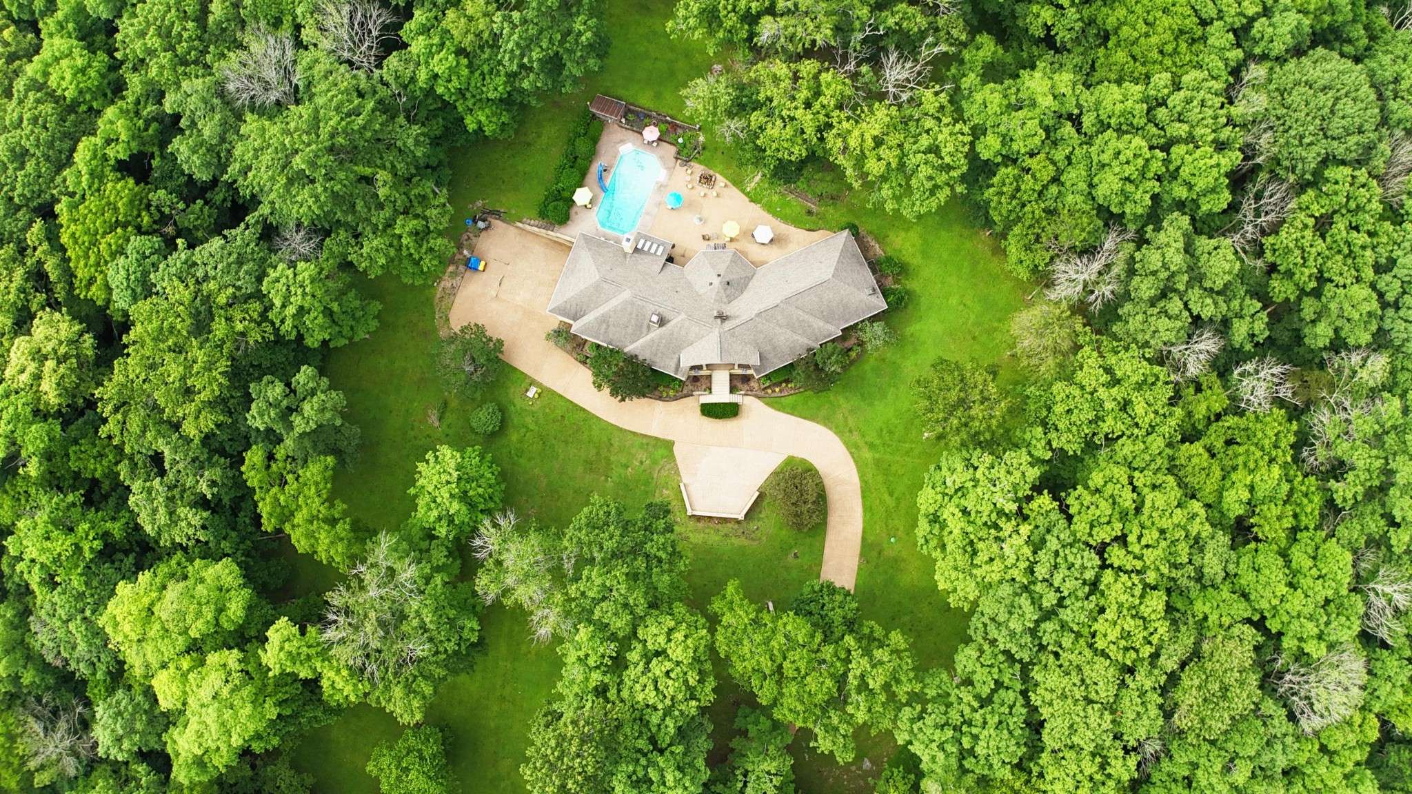 320 Shutes Cv, Old Hickory, TN 37138