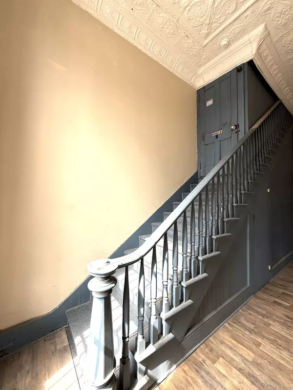 Hopkinsville, KY 42240,610 S Main St