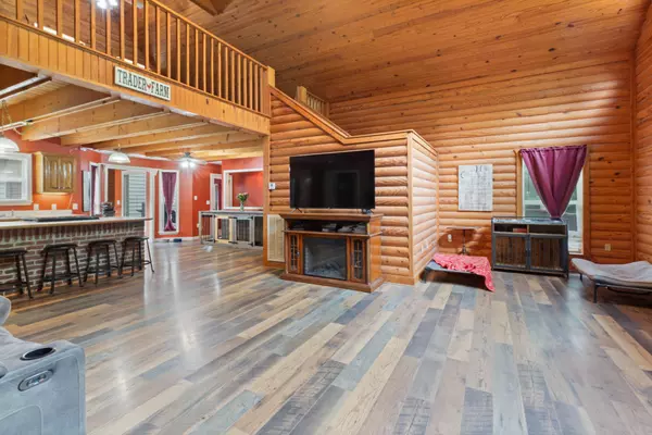 Mc Ewen, TN 37101,4357 Old Blacktop Rd