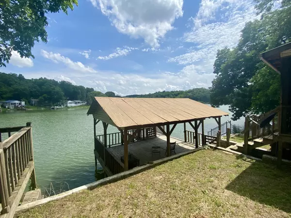 1801 Lake Logan Rd, Ardmore, TN 38449